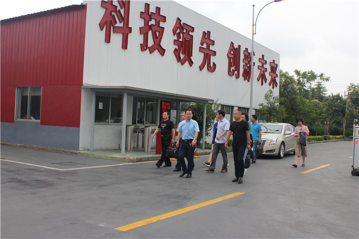 IMG_0131.JPG IMG_0131.JPG