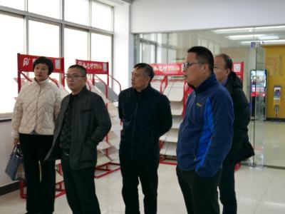 张家港保税区考察团莅临PA旗舰厅官网工业园参观考察